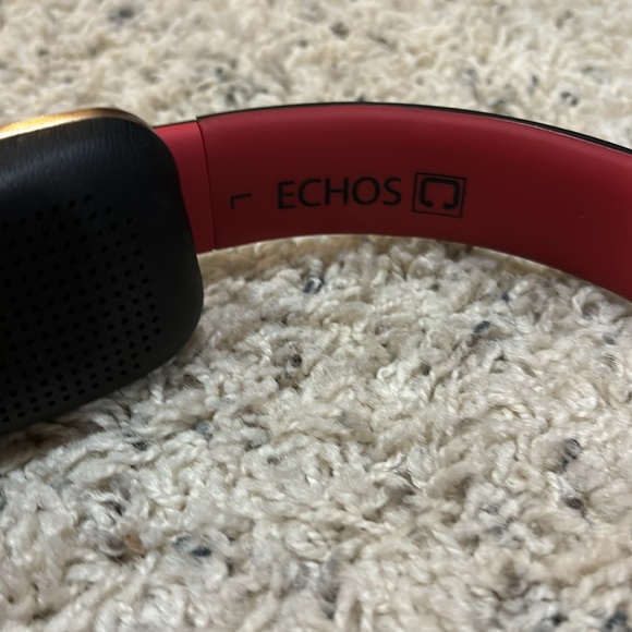 ECHOS Headphones - Picture 3 of 4